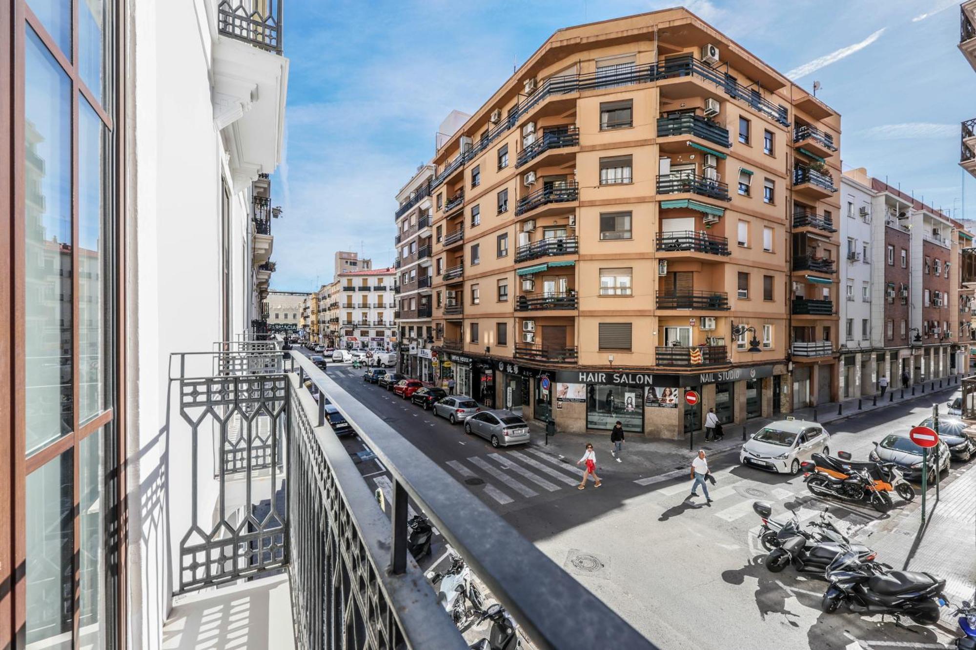 Amazinn Places Evi Apartments Valencia Exterior foto